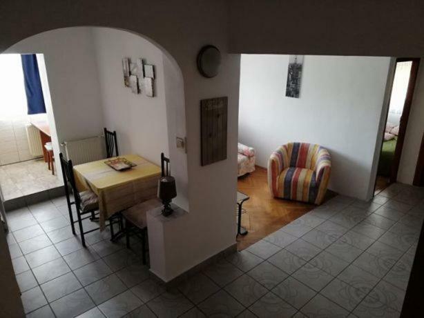 Jorali Apartment Орадеа Екстериор снимка